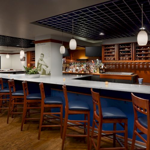 Legends Restaurant & Sports Bar